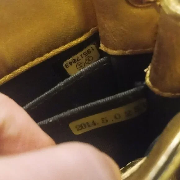 Chanel Gold Patent Leather Interlocking CC Crossbody - Picture 7 of 17